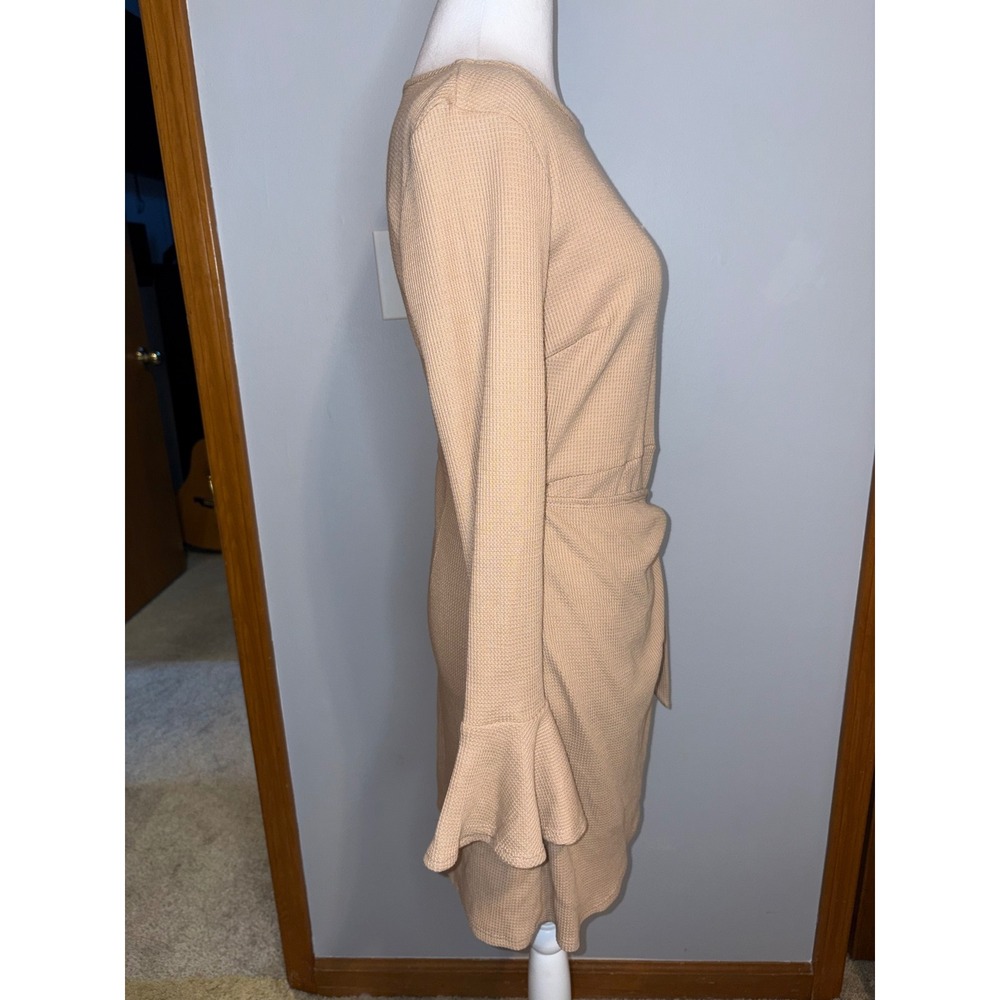 Hello Molly You for Me Beige Waffle Knit Wrap Mini Dress Bell Sleeve US 6/M NEW - Picture 9 of 12